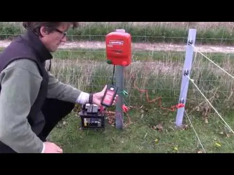 How to Test Electric Fence With a Multimeter